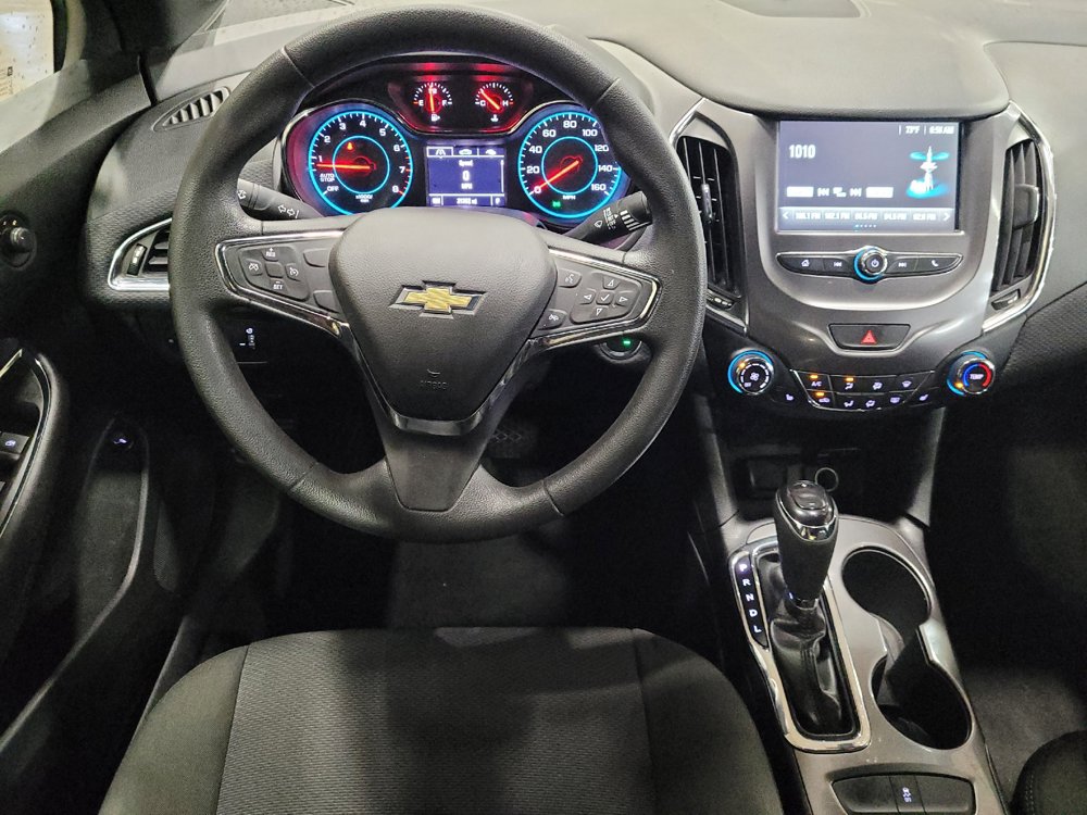 Used 2017 Chevrolet Cruze LT w/ Convenience Package FWD image 22