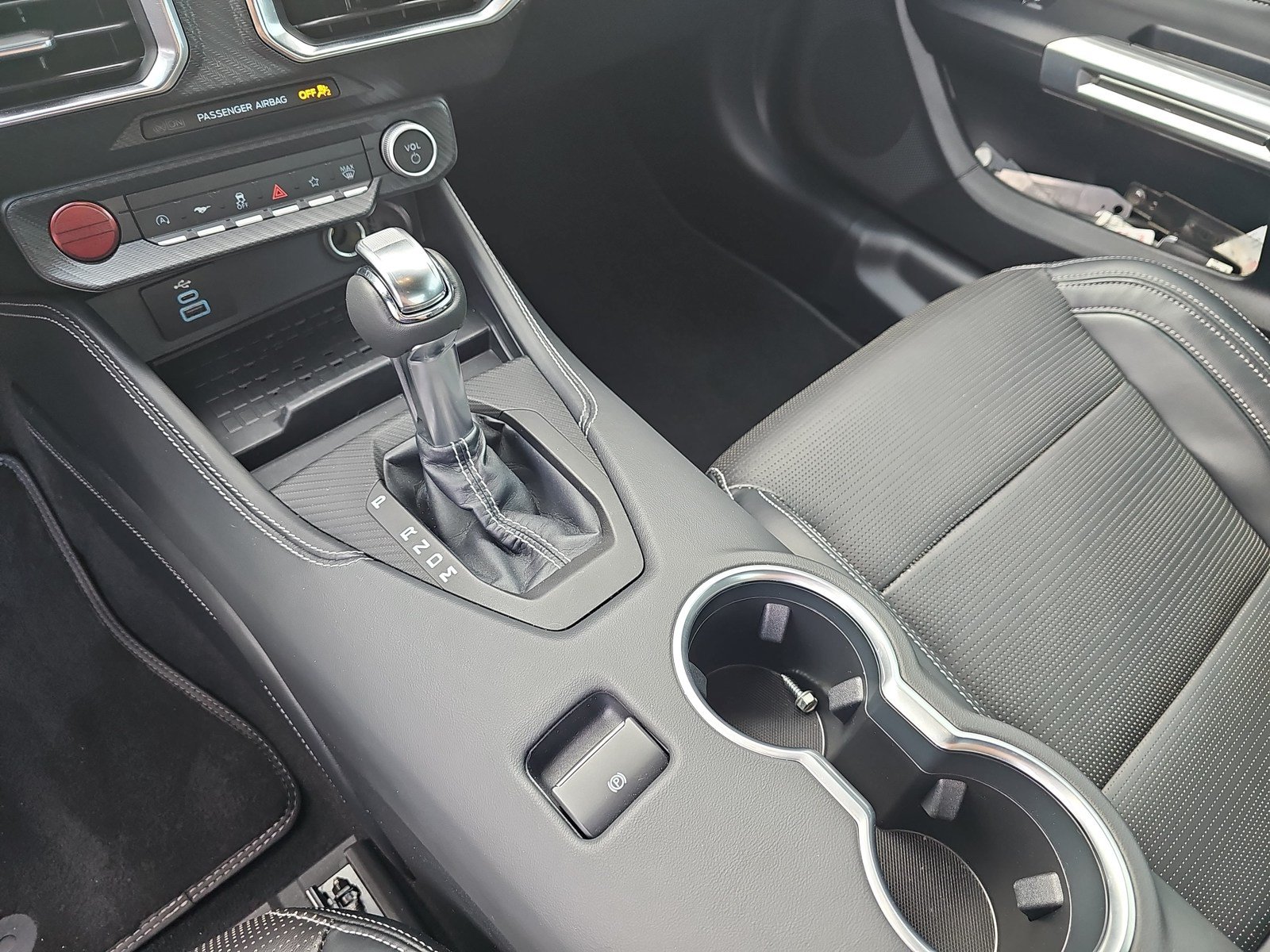 Used 2024 Ford Mustang GT Premium RWD image 27