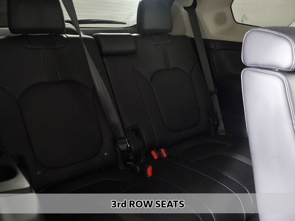 Used 2023 Honda Pilot Touring image 10