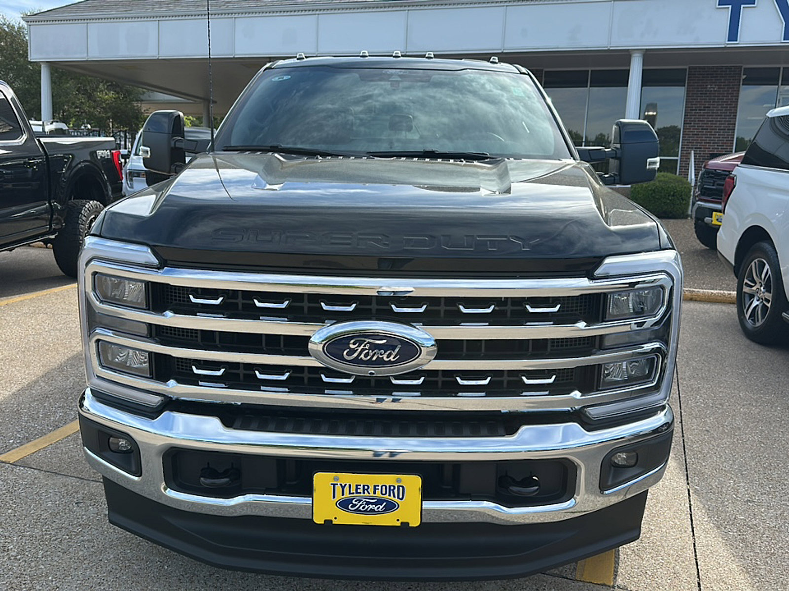 Used 2026 Ford F250 Lariat image 4