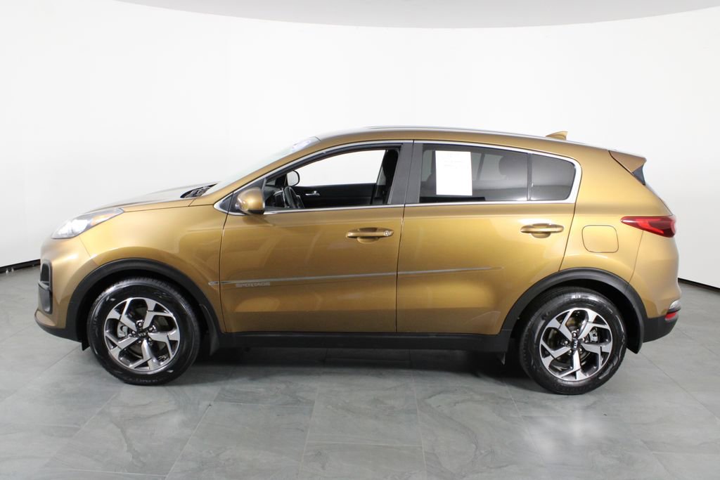 Used 2020 Kia Sportage LX image 9