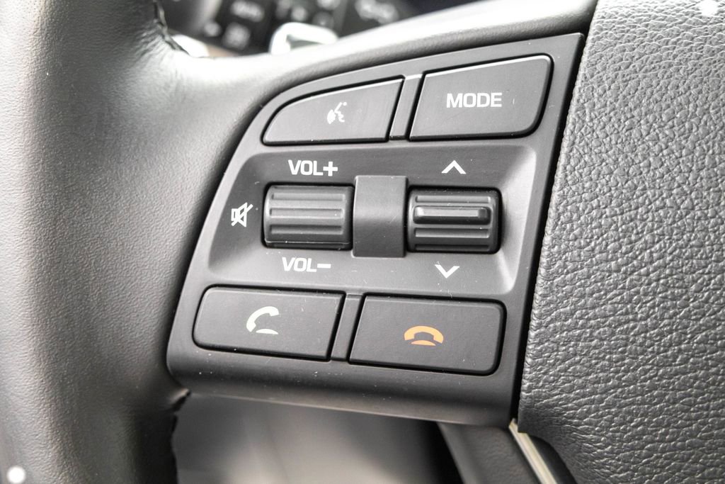 Used 2017 Genesis G80 3.8 w/ Option Group 03 image 19