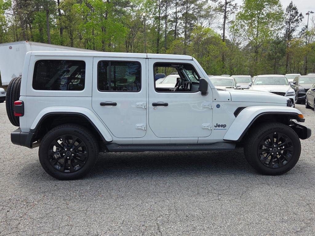 Used 2025 Jeep Wrangler Unlimited Sahara image 13