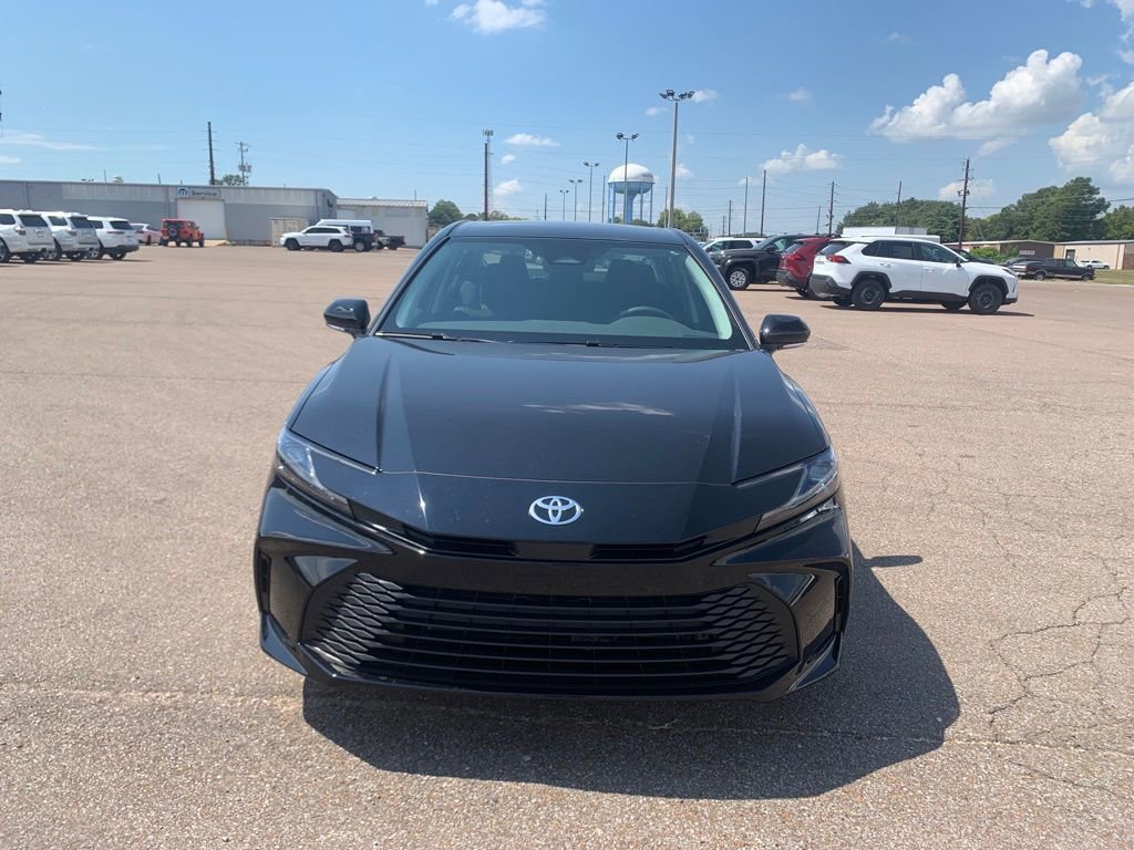New 2025 Toyota Camry LE image 2