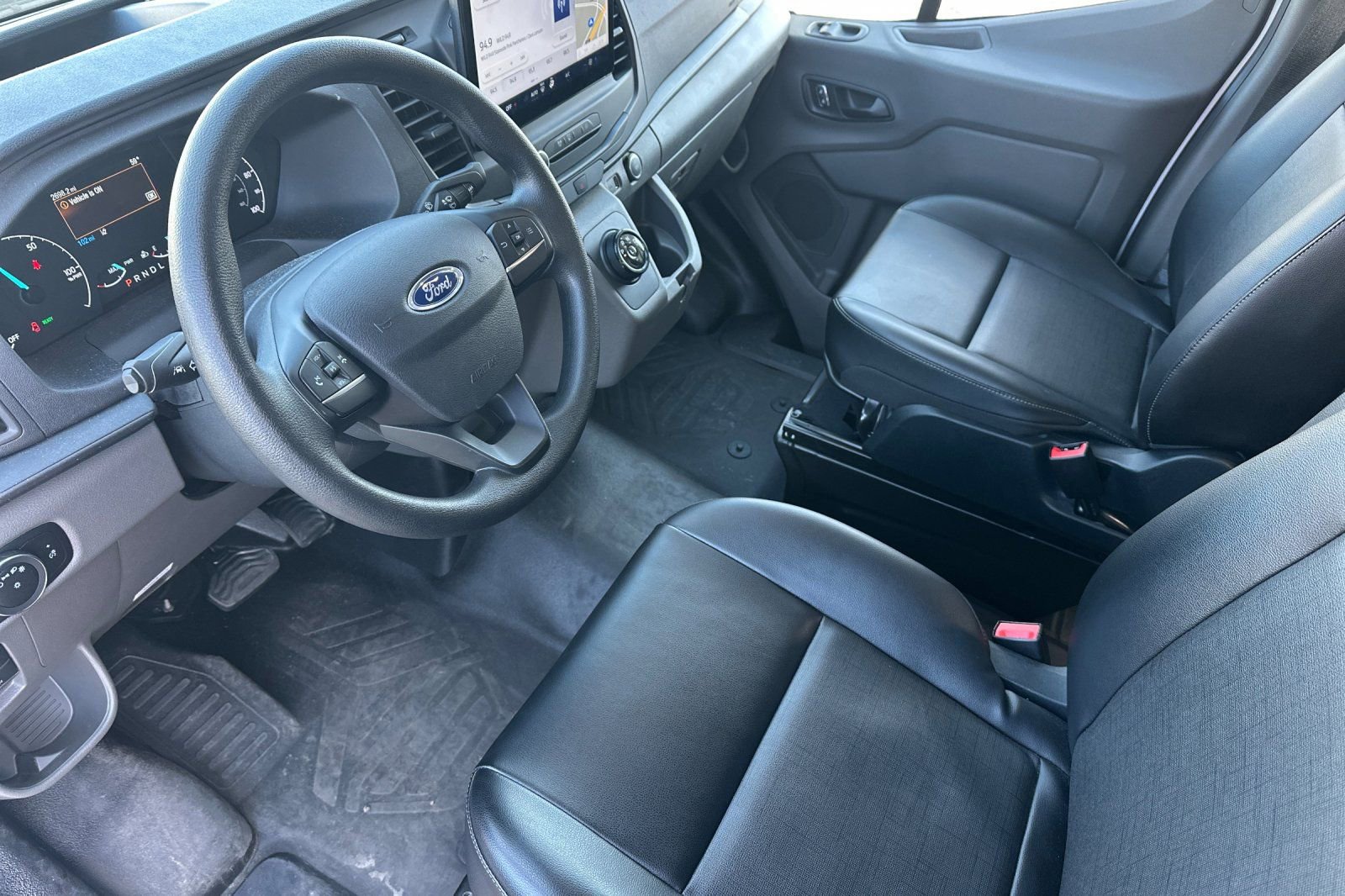 Used 2022 Ford E-Transit Low Roof image 10