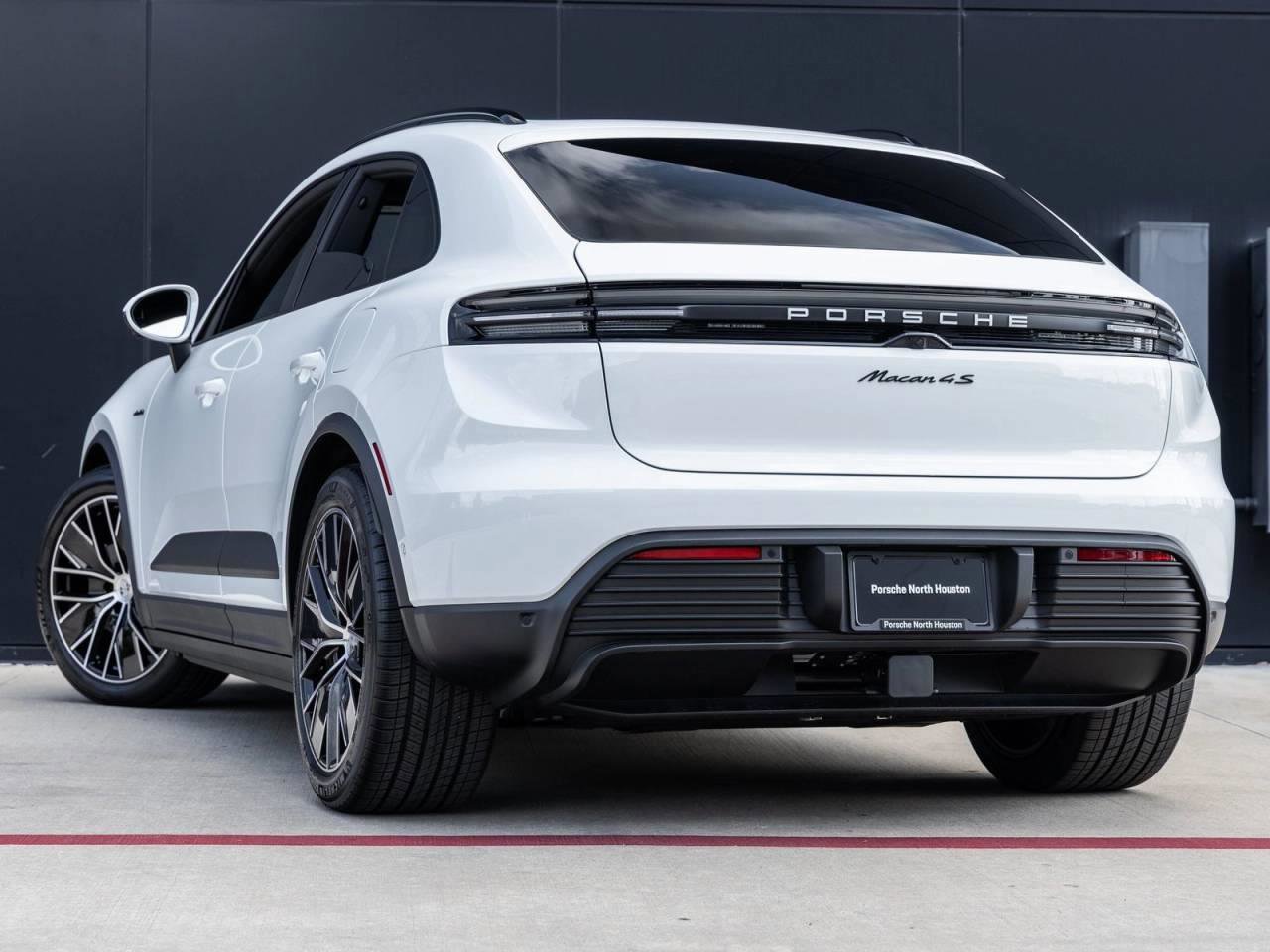 Used 2025 Porsche Macan 4S Electric image 49