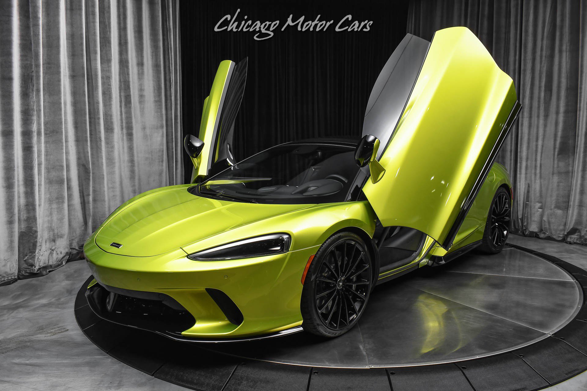 Used 2023 McLaren GT RWD image 35