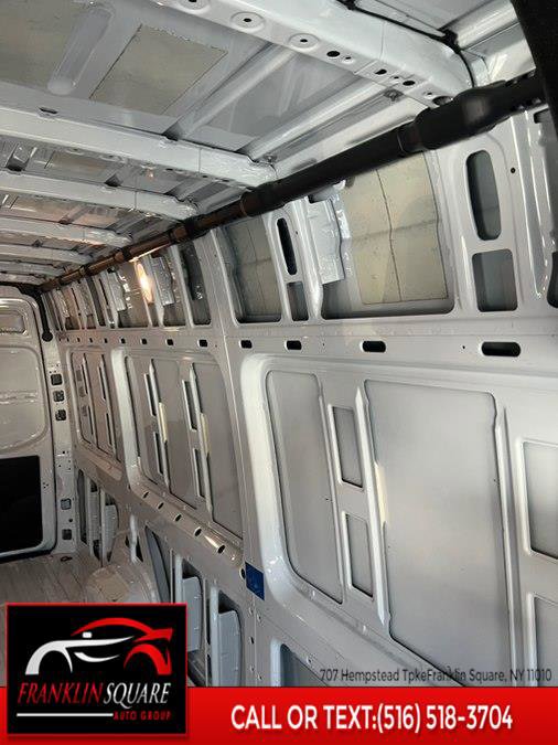 Used 2023 Mercedes-Benz Sprinter 2500 w/ Acoustic Package image 48