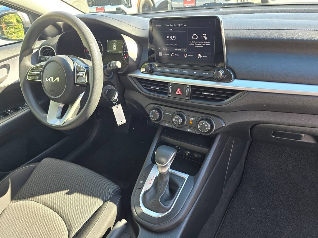 Certified 2024 Kia Forte LXS w/ LXS Technology Package FWD image 10