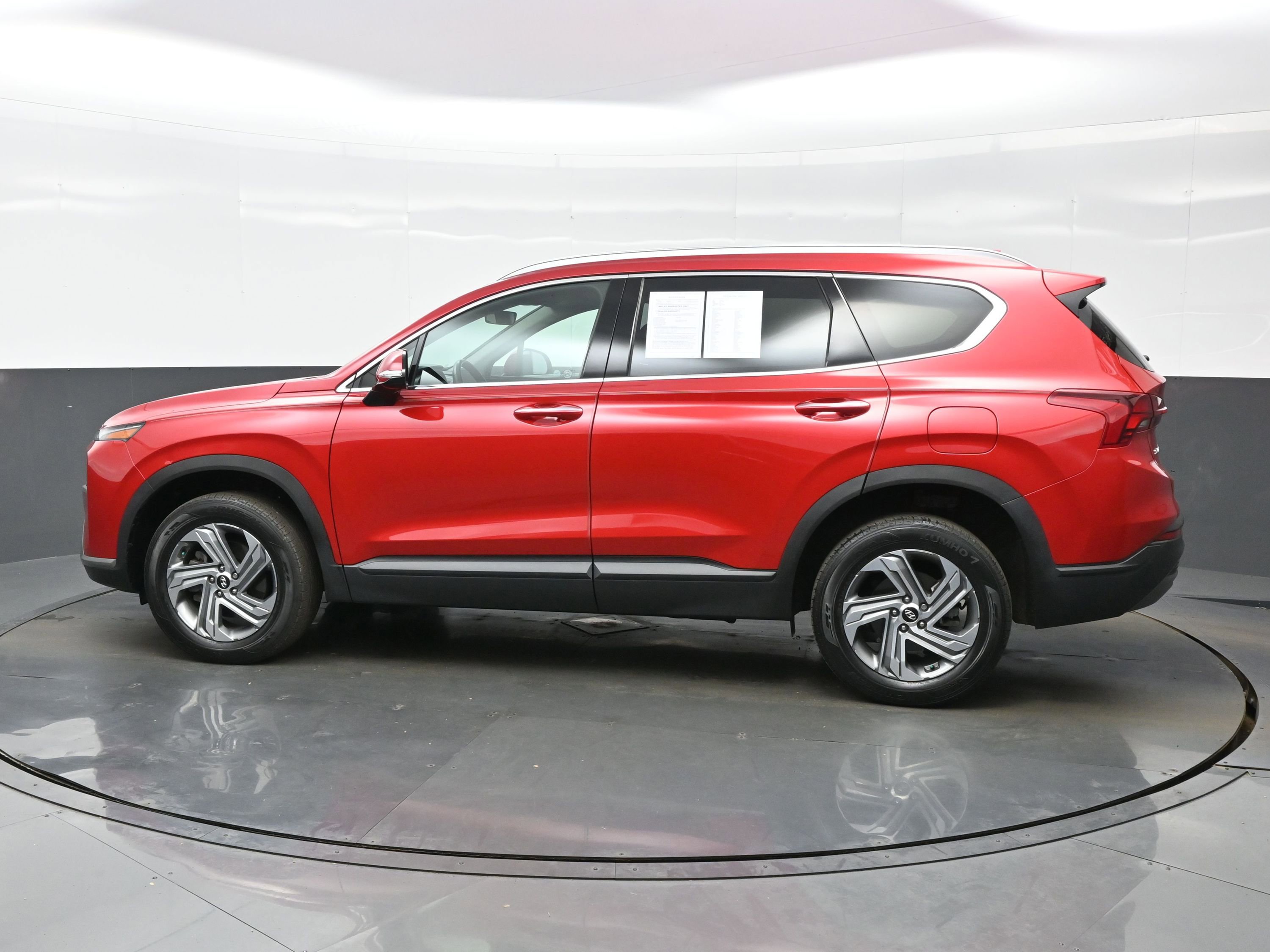 Certified 2023 Hyundai Santa Fe SEL AWD/4WD image 3