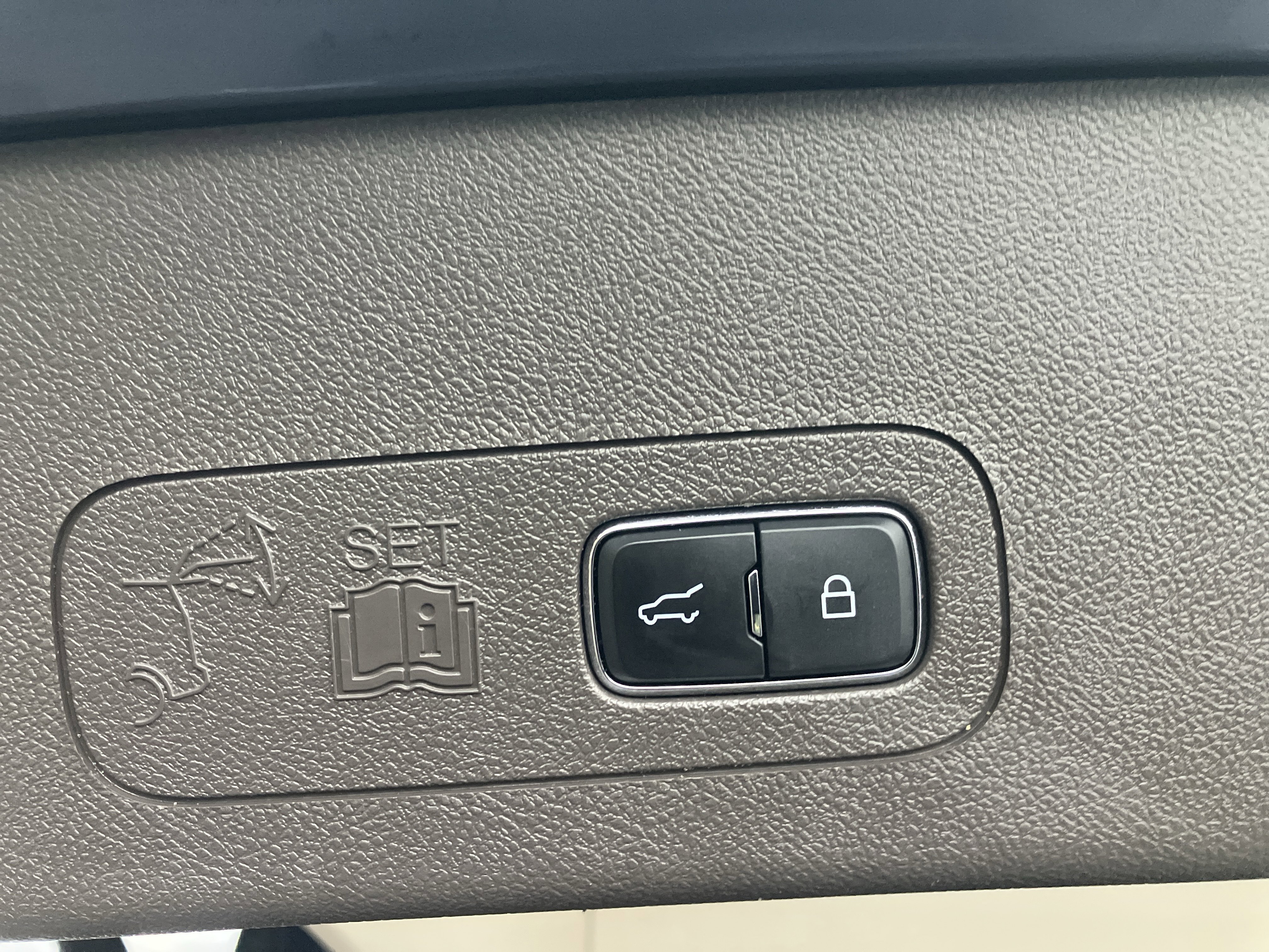 Used 2021 Lincoln Aviator Reserve w/ Equipment Group 202A AWD/4WD image 12