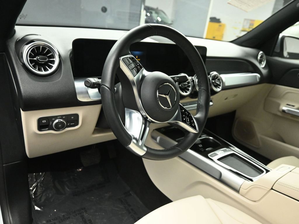 Used 2024 Mercedes-Benz EQB 300 4MATIC w/ Winter Package image 11