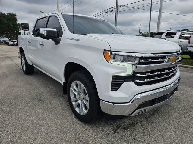 Used 2025 Chevrolet Silverado 1500 LTZ w/ Technology Package image 7