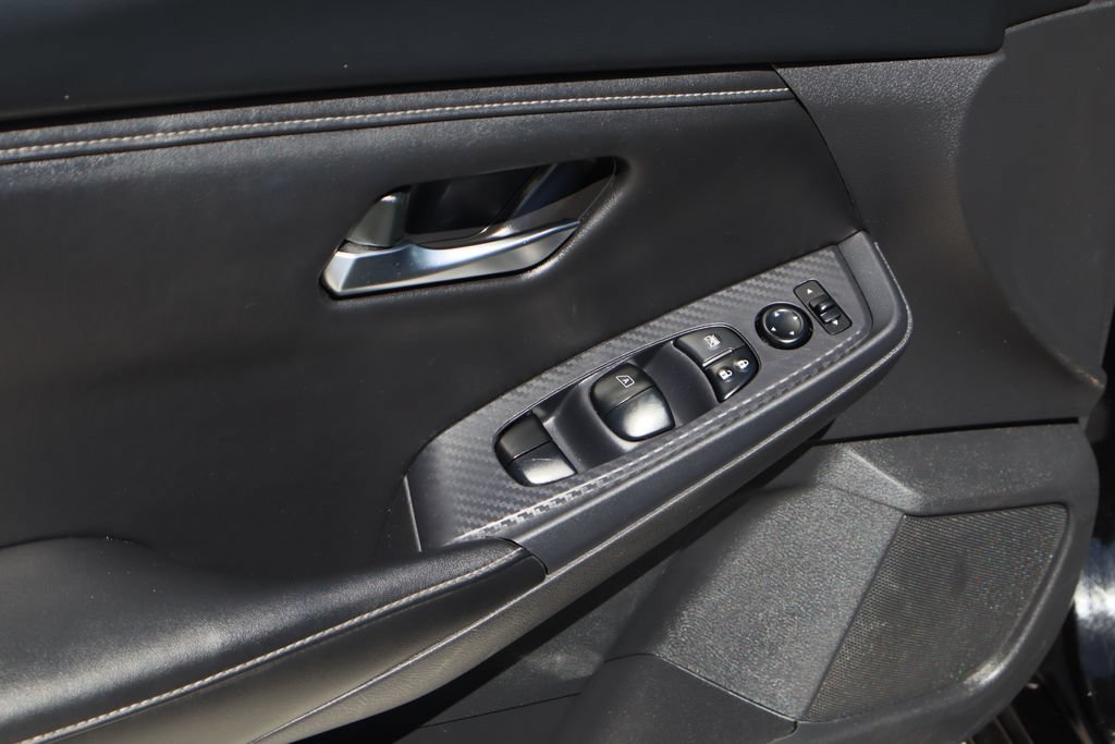 Used 2024 Nissan Sentra SV FWD image 19