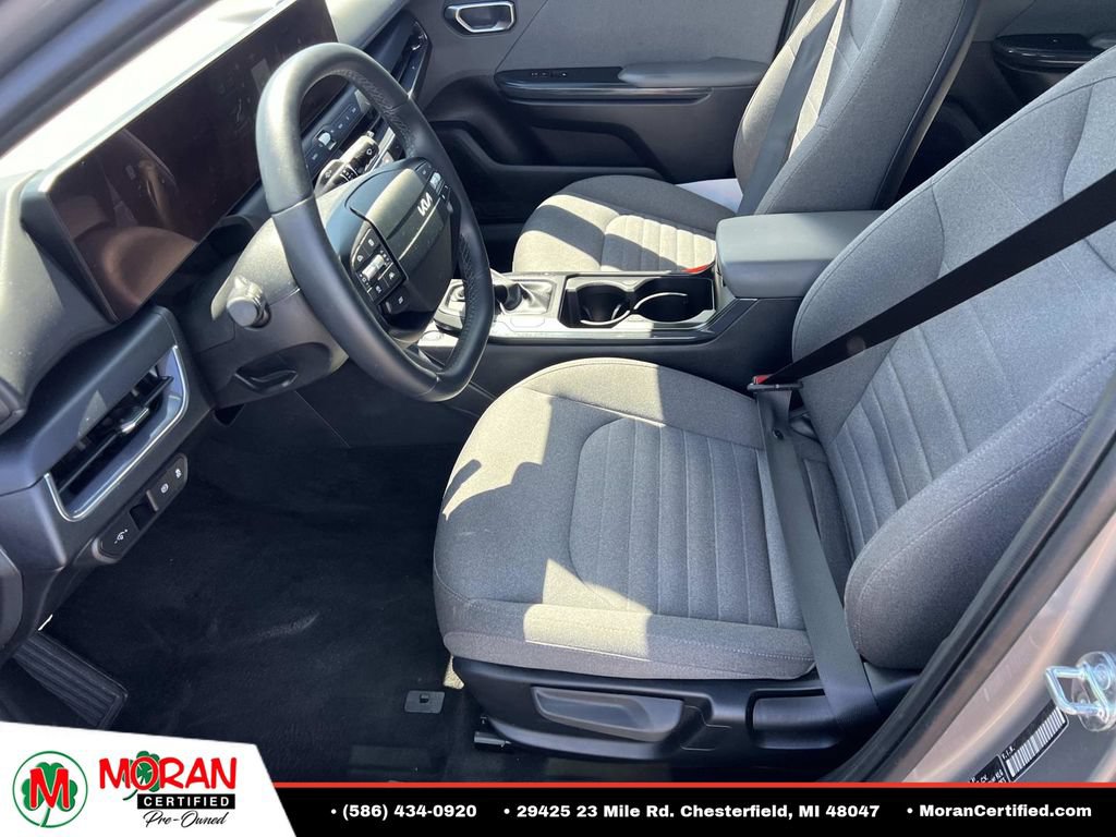 Used 2025 Kia K4 EX FWD image 16