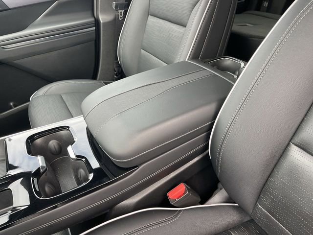 Used 2025 Buick Enclave Sport Touring image 20