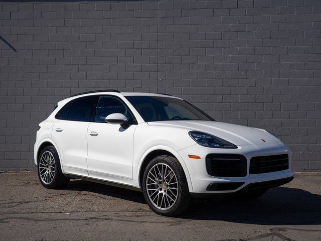 Certified 2022 Porsche Cayenne S image 9