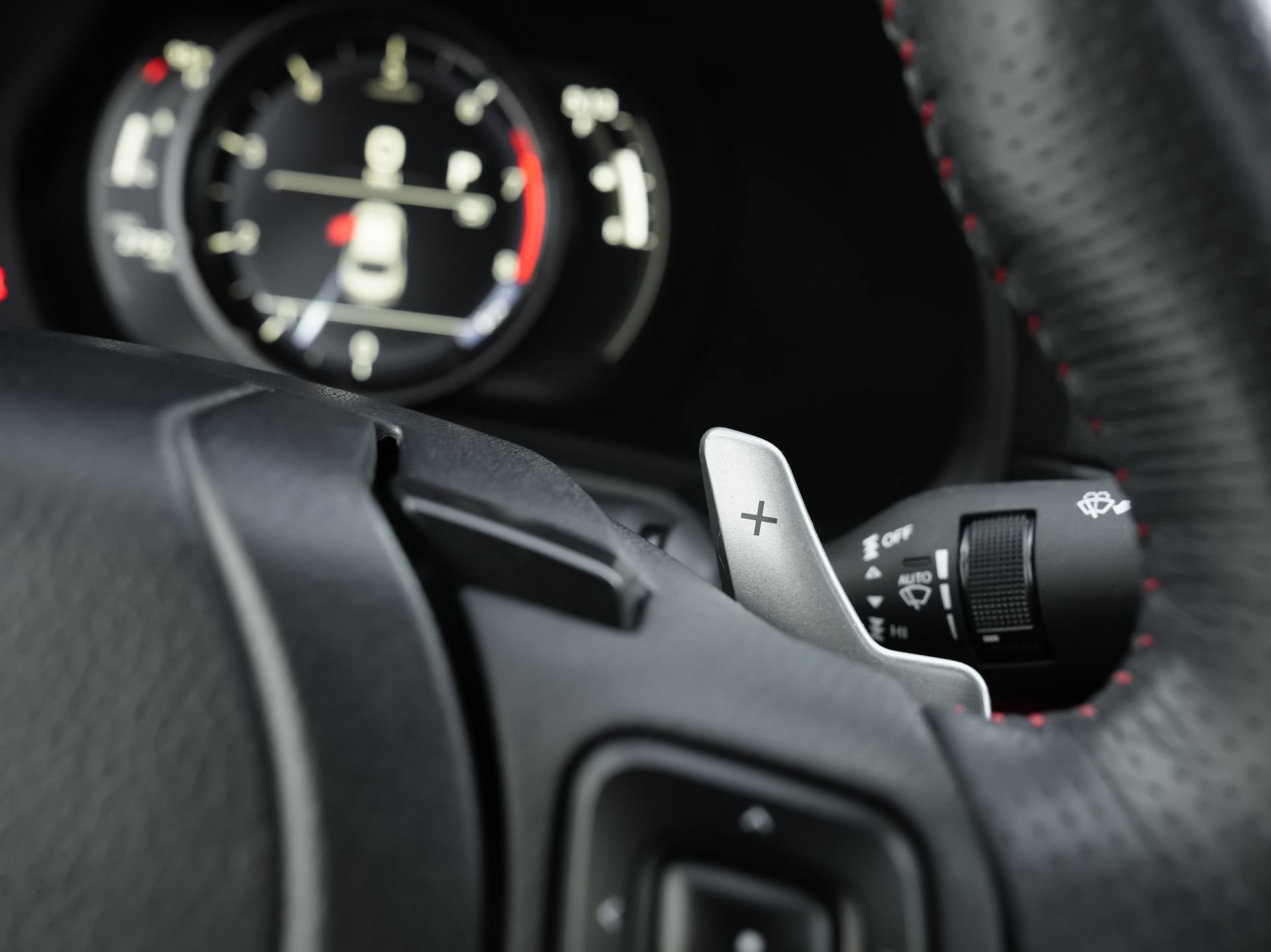 Used 2023 Lexus IS 350 F Sport RWD image 22