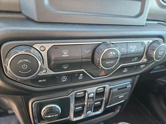 Used 2022 Jeep Gladiator Willys image 16