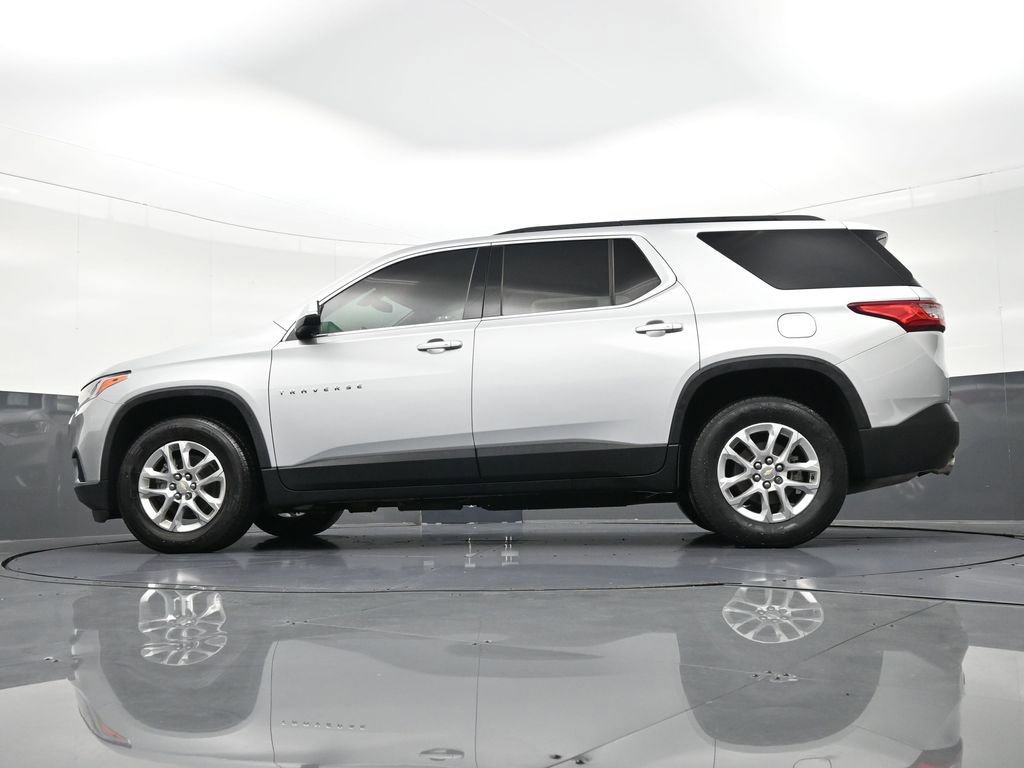 Used 2021 Chevrolet Traverse LT image 25