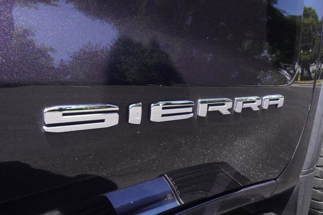 Used 2023 GMC Sierra 1500 SLT w/ SLT Premium Package AWD/4WD image 42
