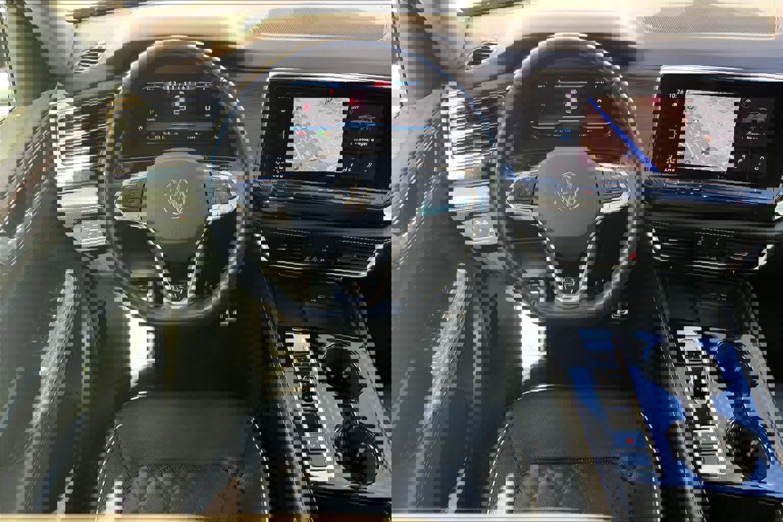 Used 2024 Volkswagen Atlas SEL Premium R-Line image 15