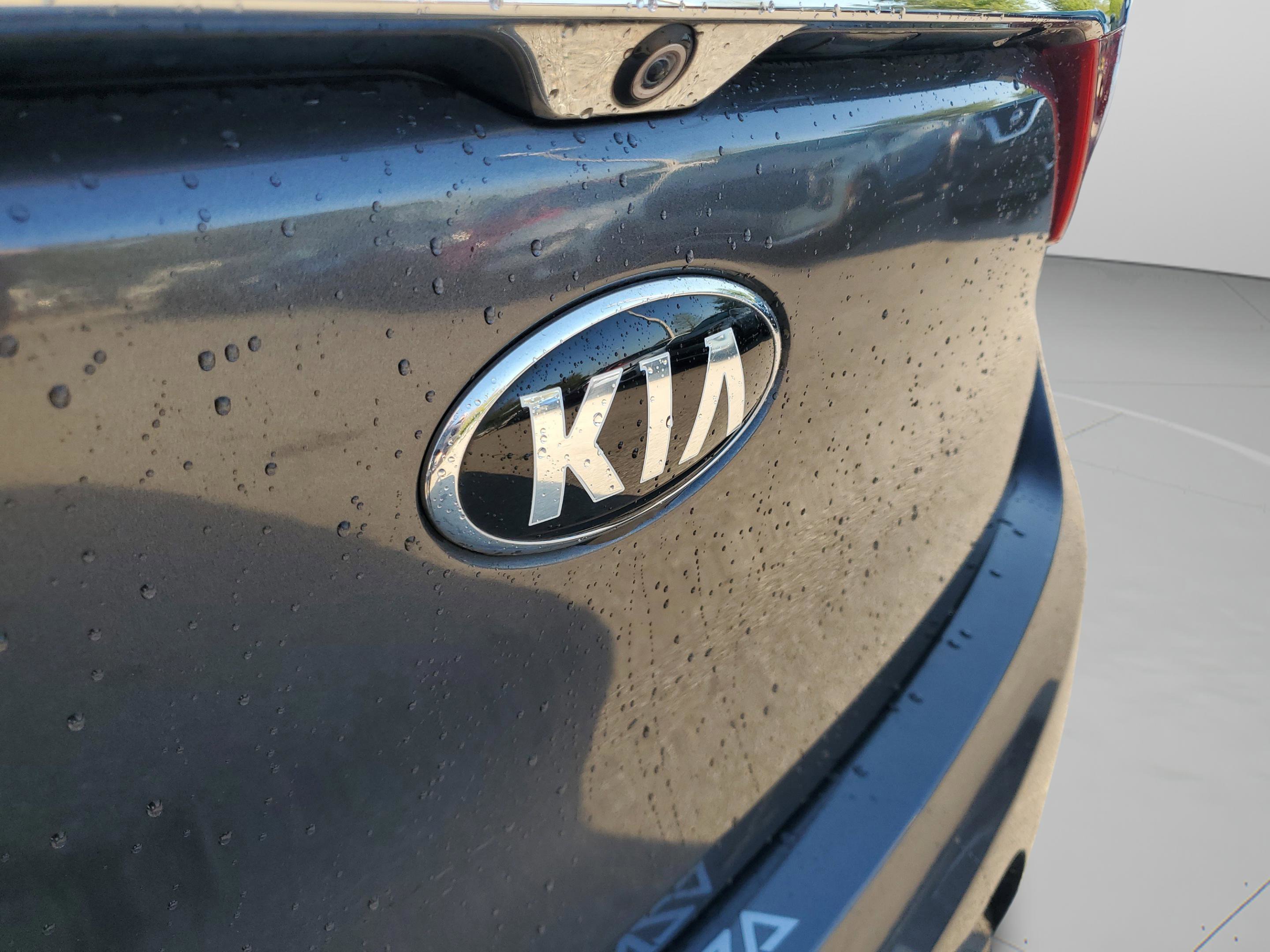 Certified 2018 Kia Cadenza Premium image 7