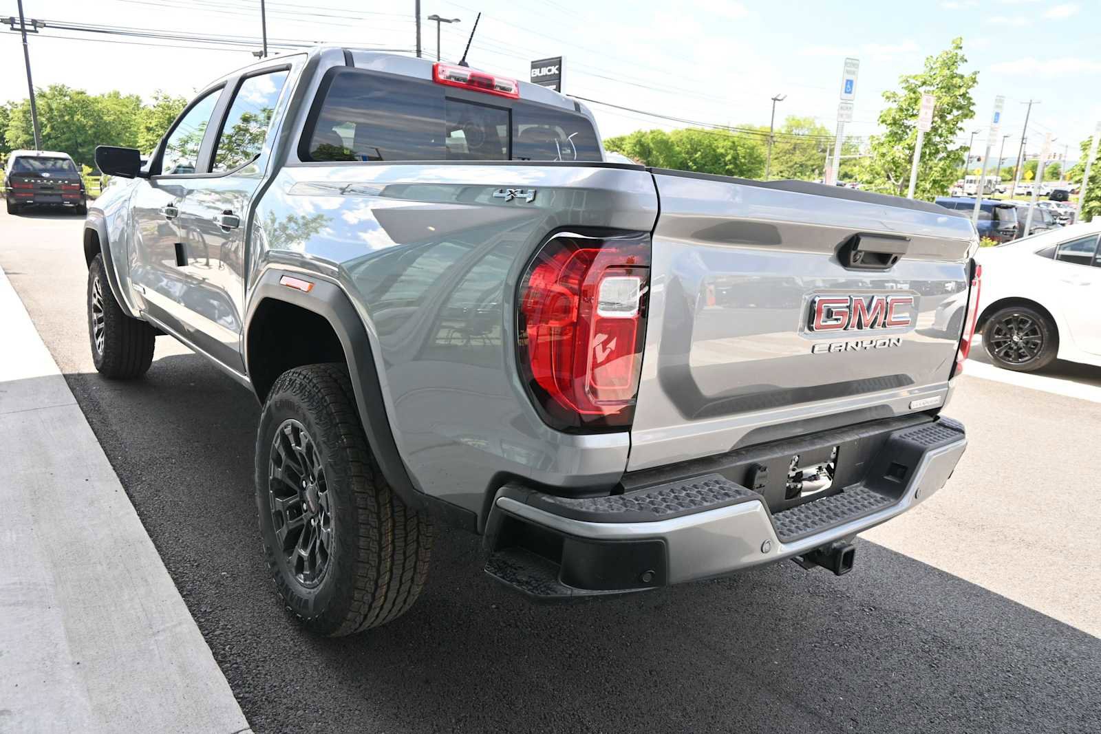 New 2026 GMC Canyon Elevation AWD/4WD image 6