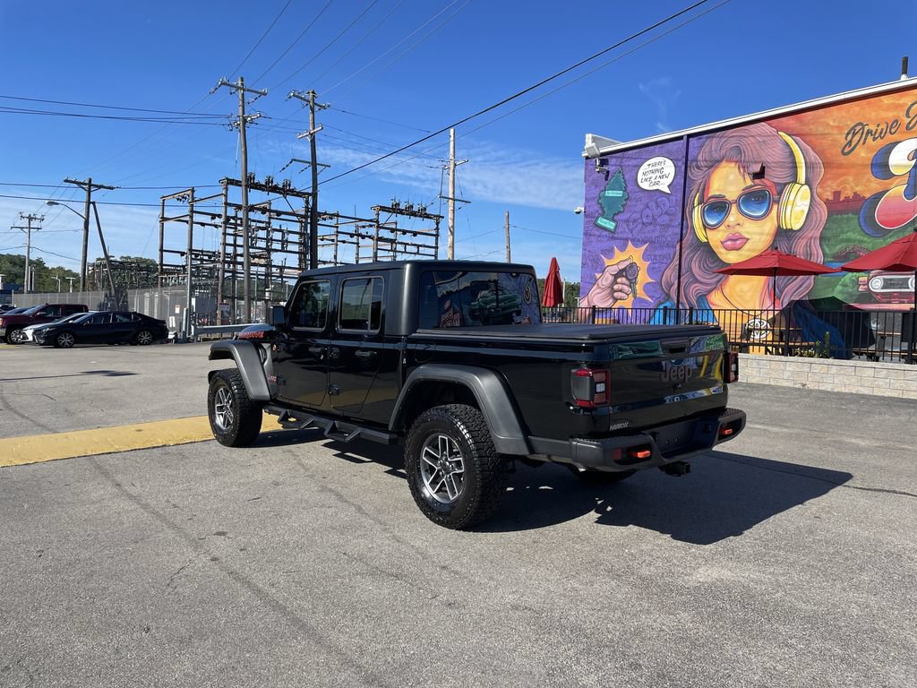 Certified 2025 Jeep Gladiator Mojave w/ Convenience Group AWD/4WD image 3