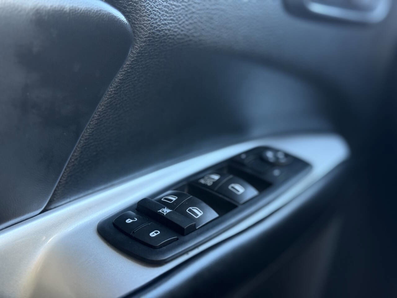 Used 2014 Dodge Journey SXT image 26