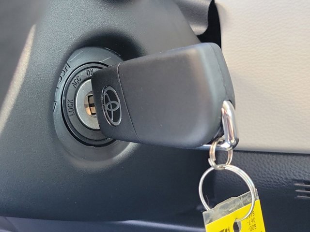 Used 2026 Toyota Corolla LE image 34