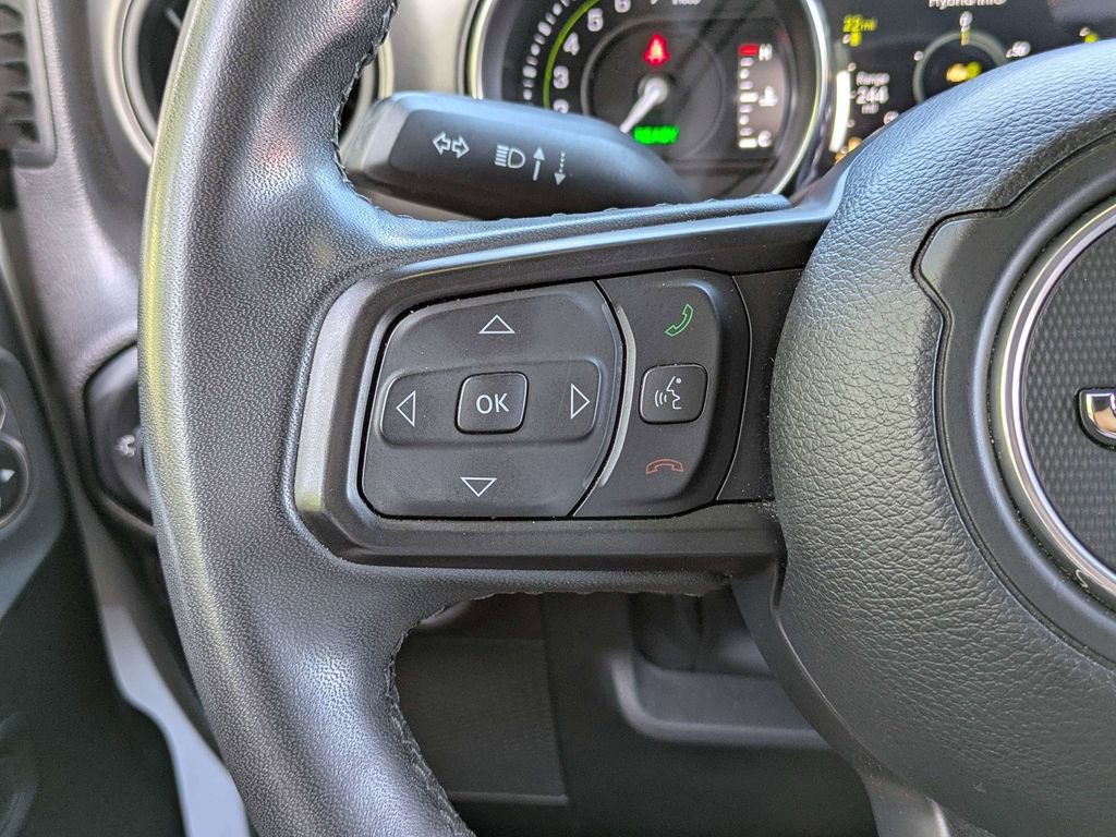 Used 2023 Jeep Wrangler Unlimited w/ Sun & Screen Package AWD/4WD image 26