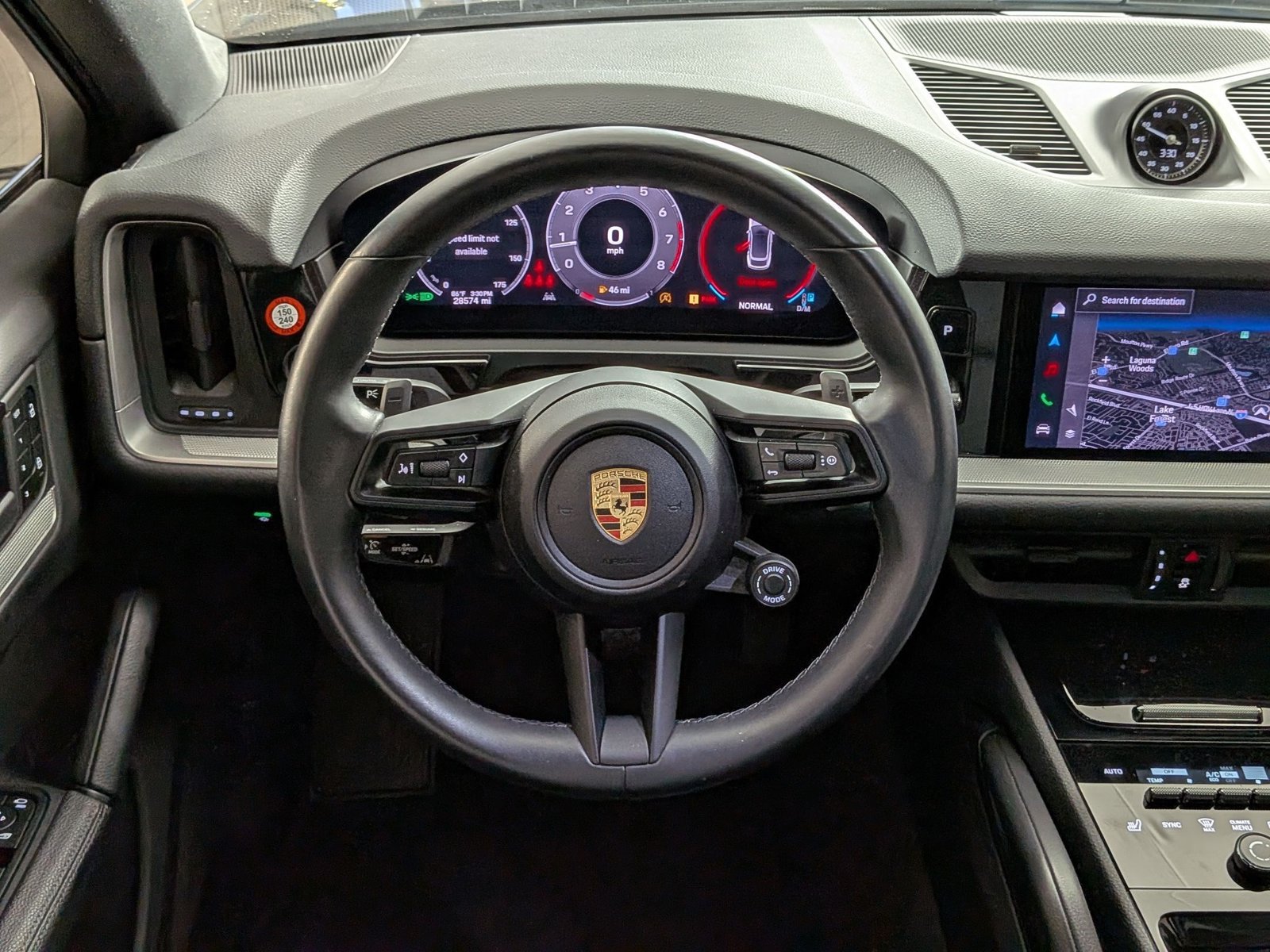 Certified 2024 Porsche Cayenne Coupe AWD/4WD image 13