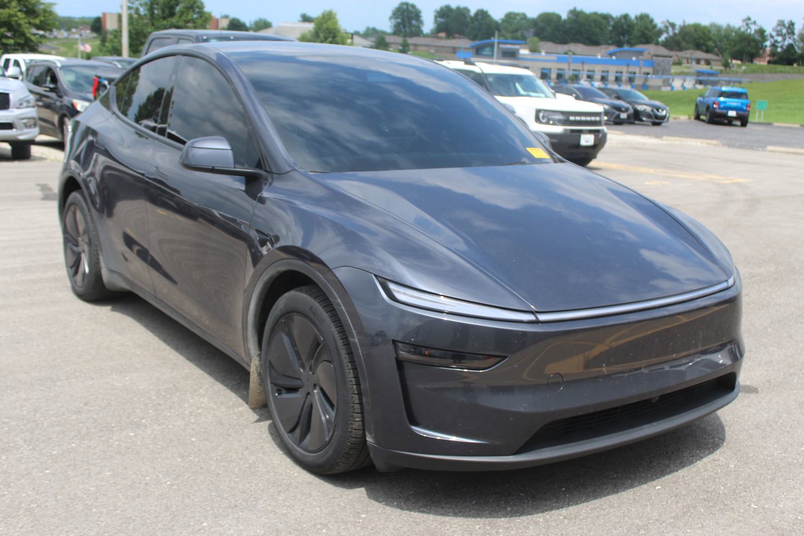 Used 2026 Tesla Model Y AWD image 8