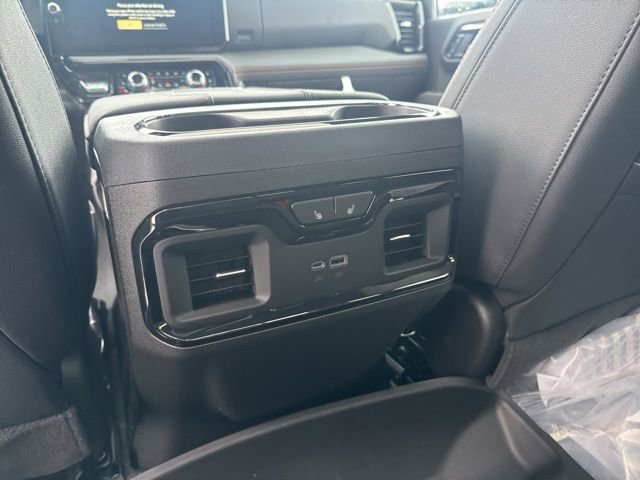New 2026 GMC Sierra 3500 AT4 w/ AT4 Premium Plus Package AWD/4WD image 30
