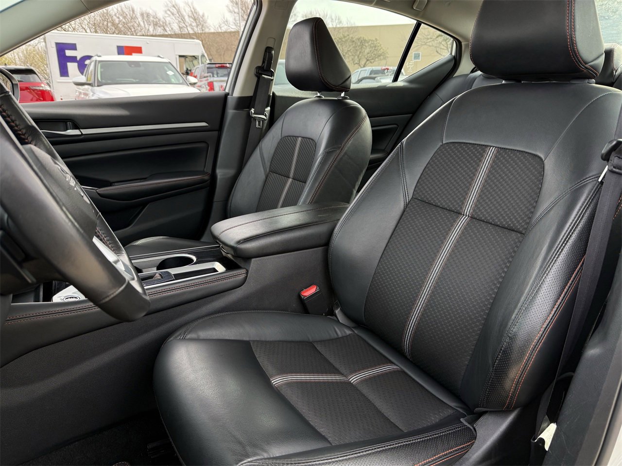 Used 2024 Nissan Altima 2.5 SR image 21