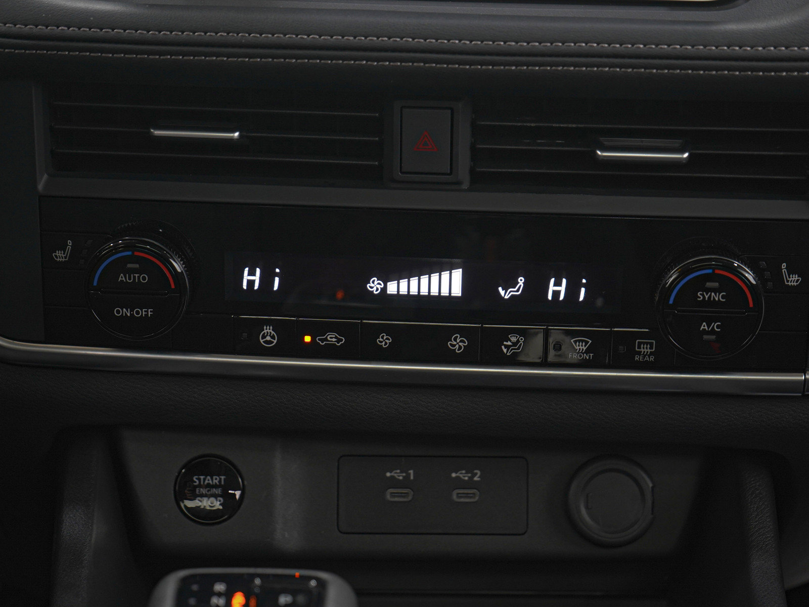 Used 2024 Nissan Rogue SV w/ SV Premium Package image 18