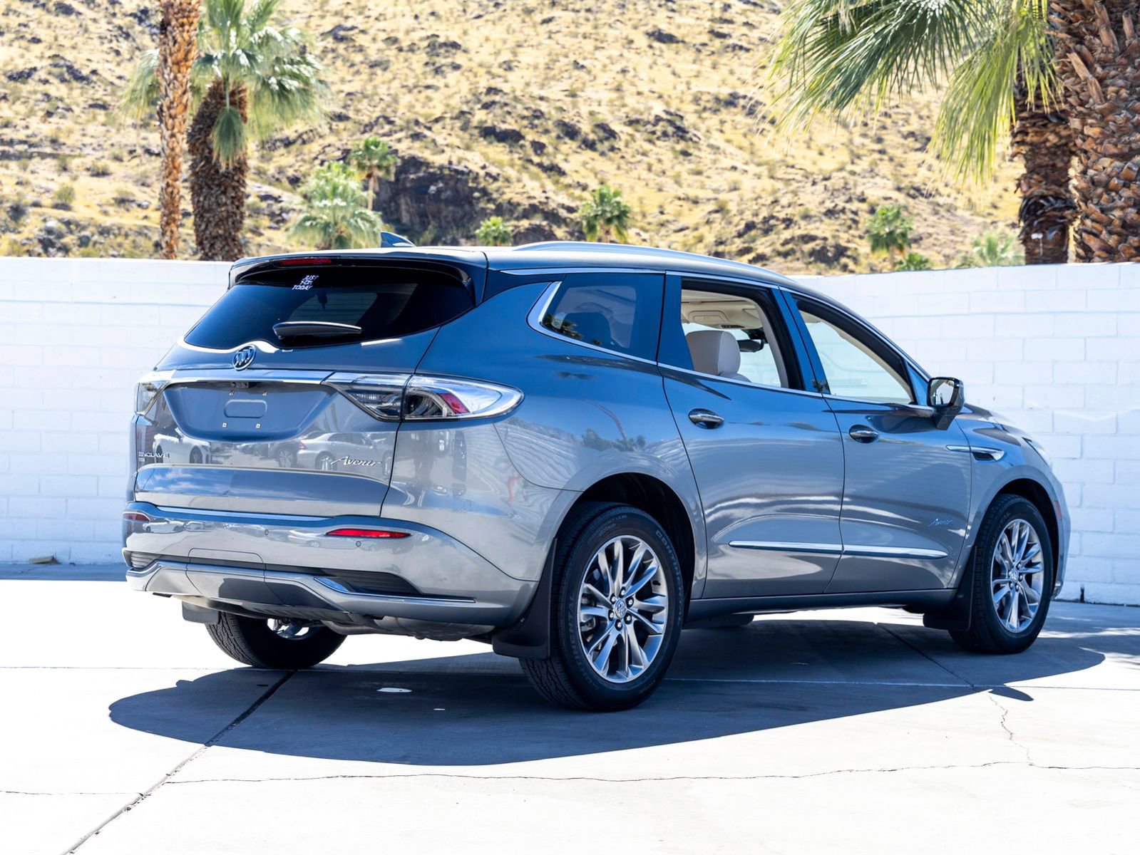 Used 2023 Buick Enclave Avenir w/ Avenir Technology Package image 10