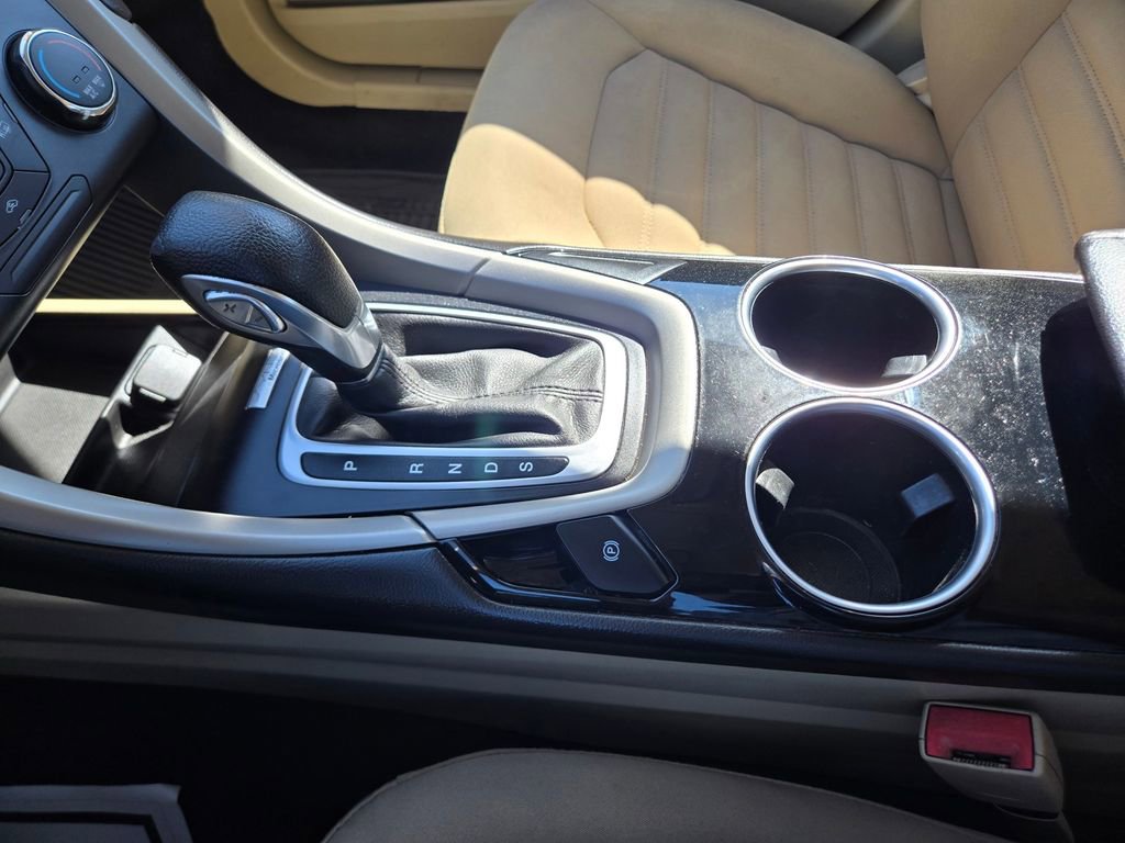 Used 2013 Ford Fusion SE image 11