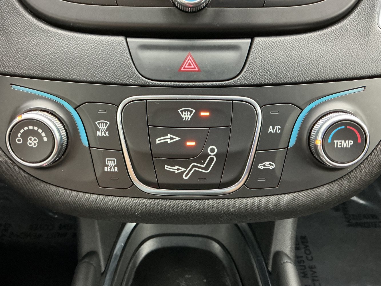 Used 2018 Chevrolet Malibu LT FWD image 35