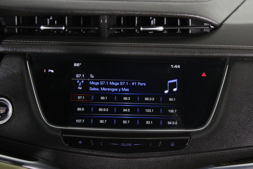 Used 2018 Cadillac XT5 FWD w/ LPO, Wheel Lock Package image 6