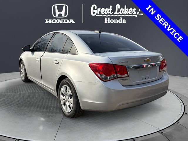 Used 2015 Chevrolet Cruze LS FWD image 3