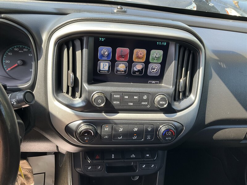 Used 2015 Chevrolet Colorado LT w/ Luxury Package RWD image 21