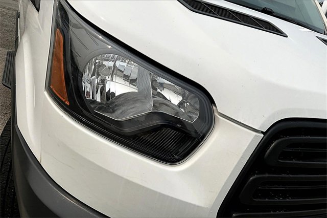 Used 2018 Ford Transit 250 130 Low Roof image 32