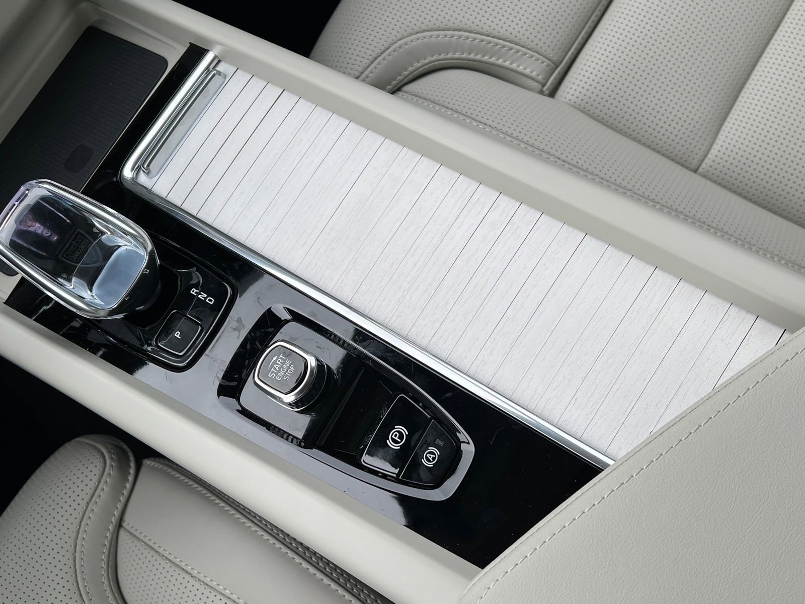 New 2026 Volvo XC60 T8 Ultra image 24