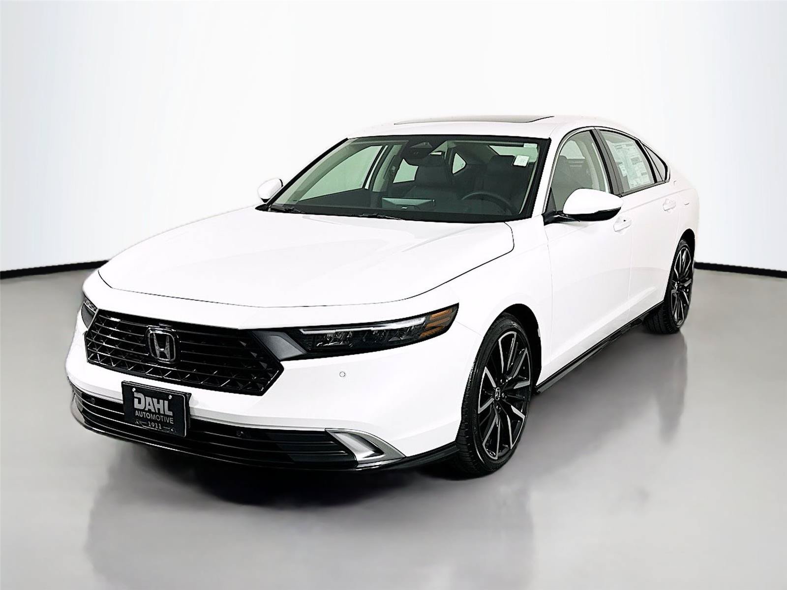 New 2026 Honda Accord Touring image 4