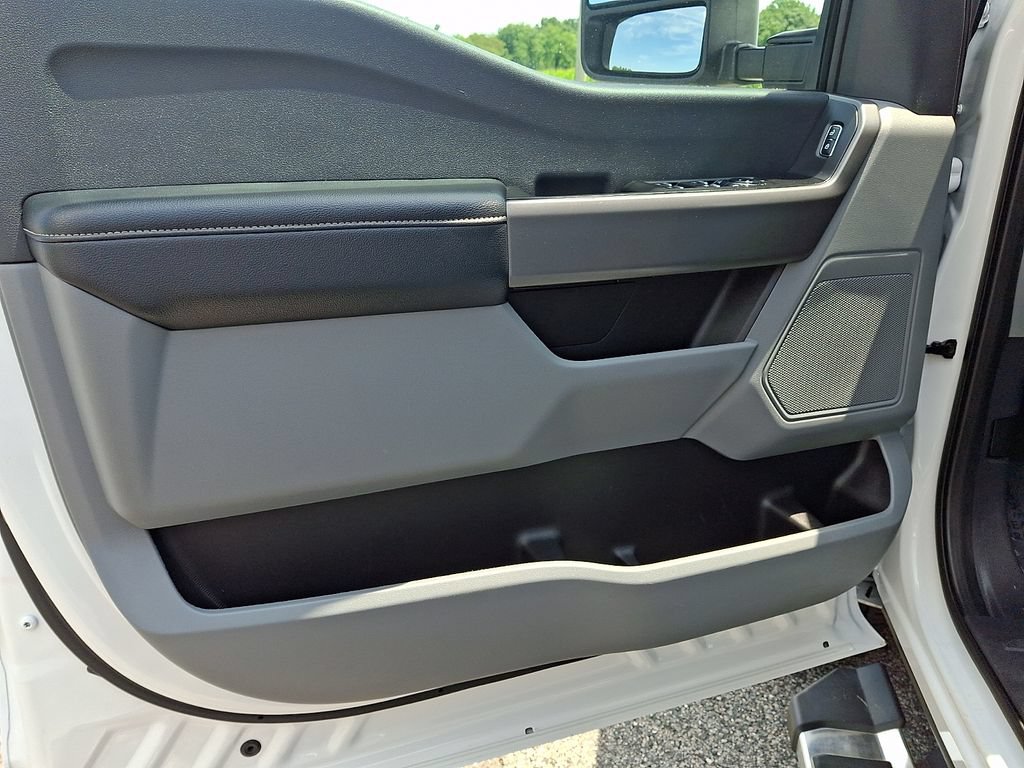 Used 2025 Ford F250 XLT AWD/4WD image 12