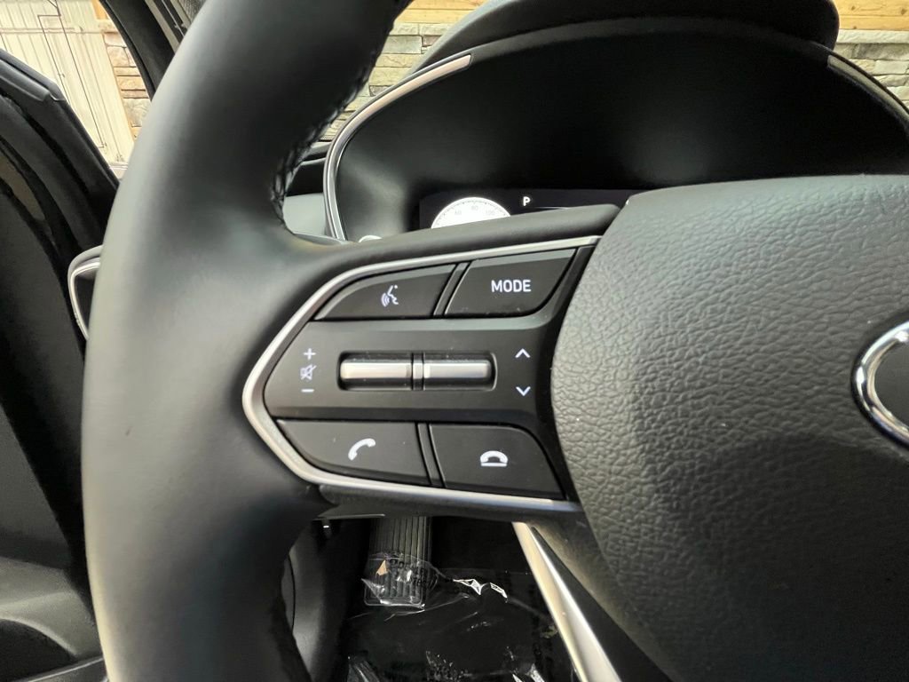 Used 2023 Hyundai Santa Fe Limited w/ Cargo Package image 17