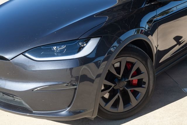 Used 2023 Tesla Model X Plaid image 3