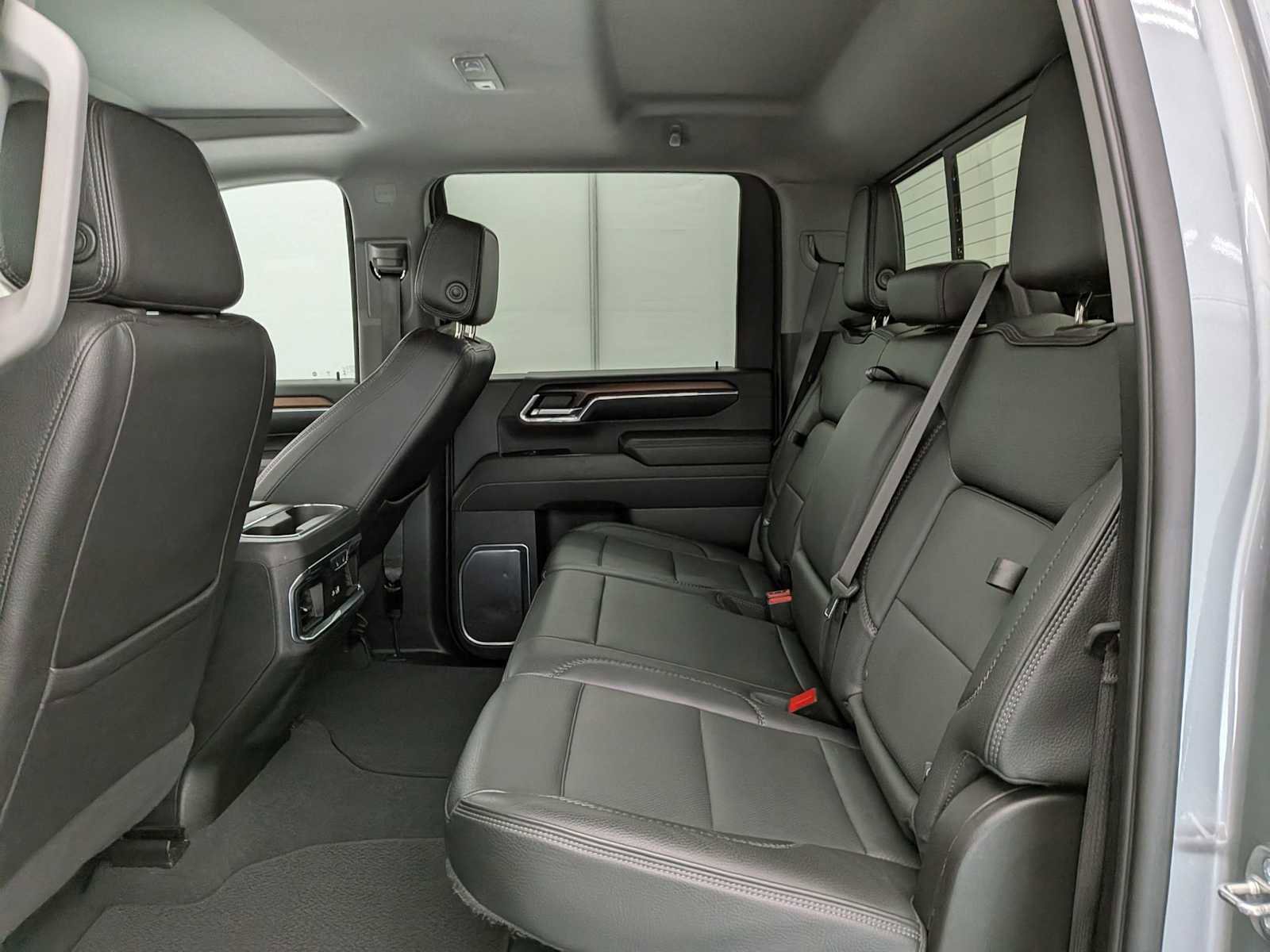 Used 2024 GMC Sierra 3500 Denali w/ Denali Reserve Package AWD/4WD image 20